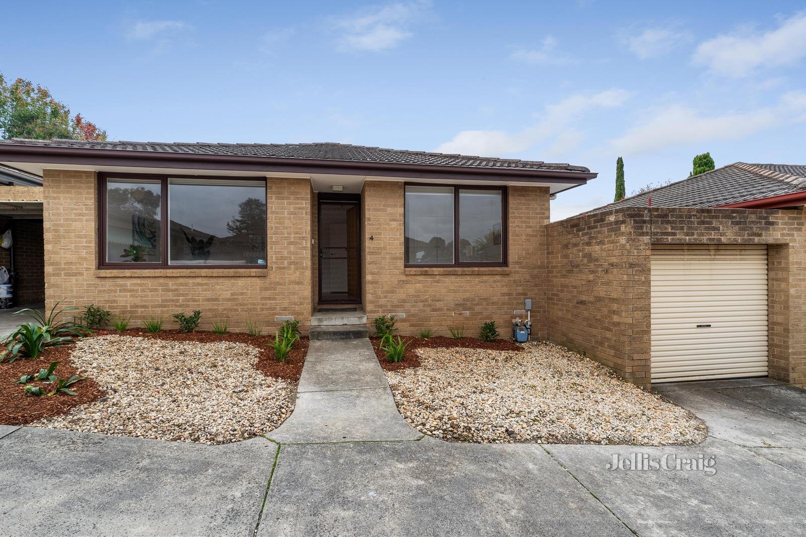 4/15-17 Bass Street, Box Hill image 1