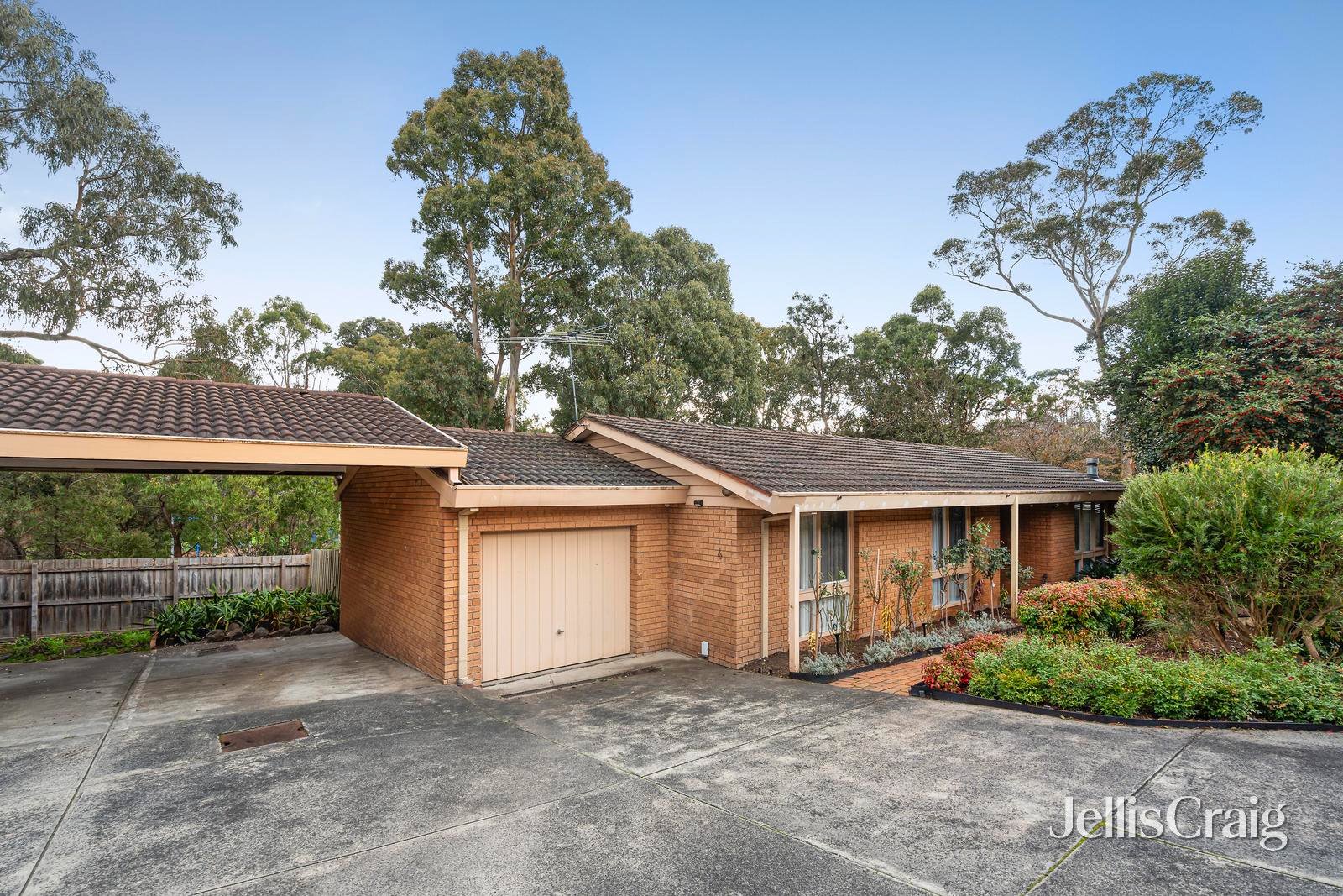4/15-17 Roger Street, Doncaster&nbsp;East image 1