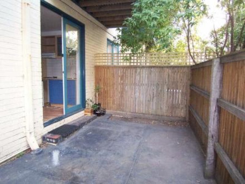 4 / 15 Acland Street ST KILDA, VIC 3182