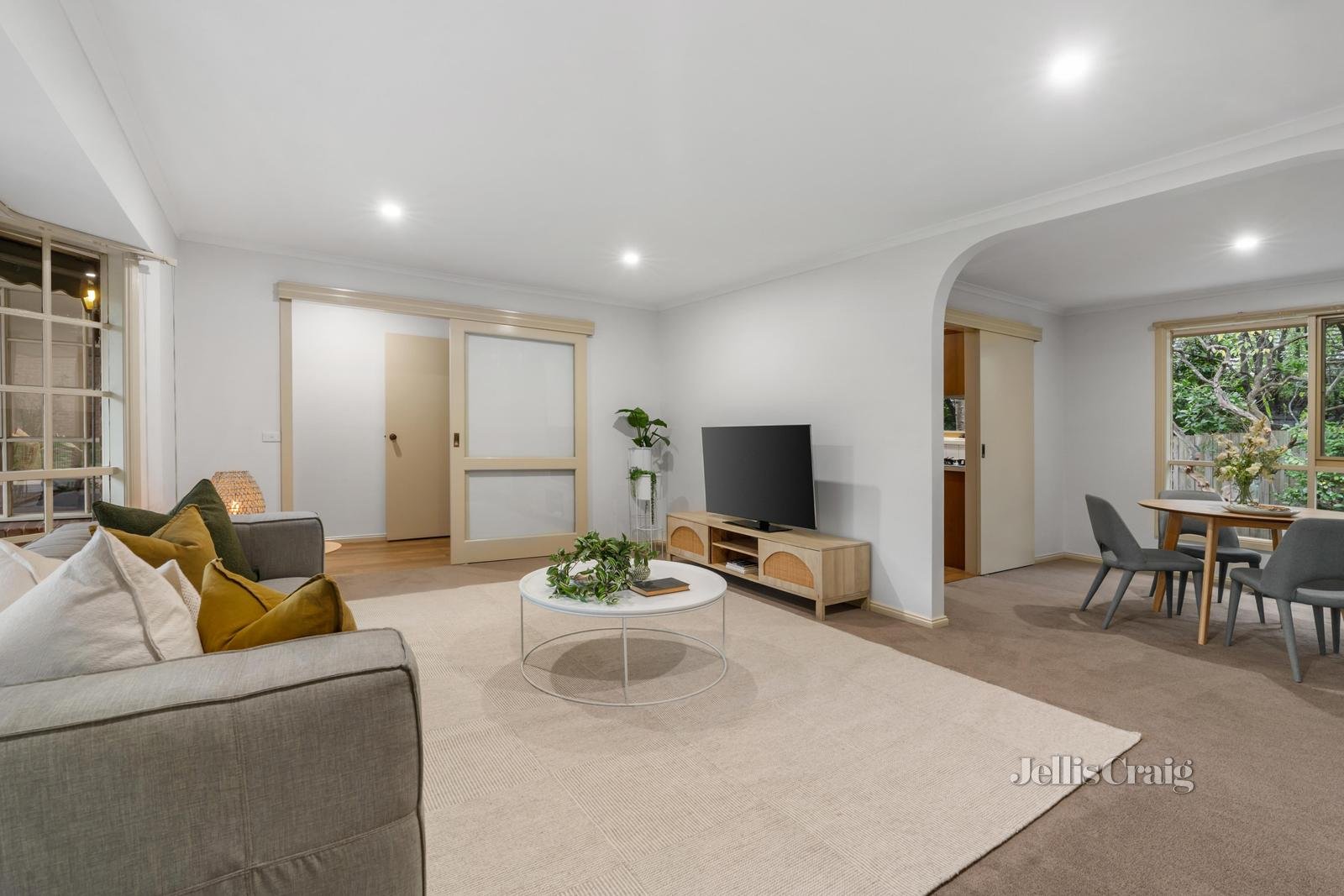 4/15 Harrison Street, Mitcham image 3