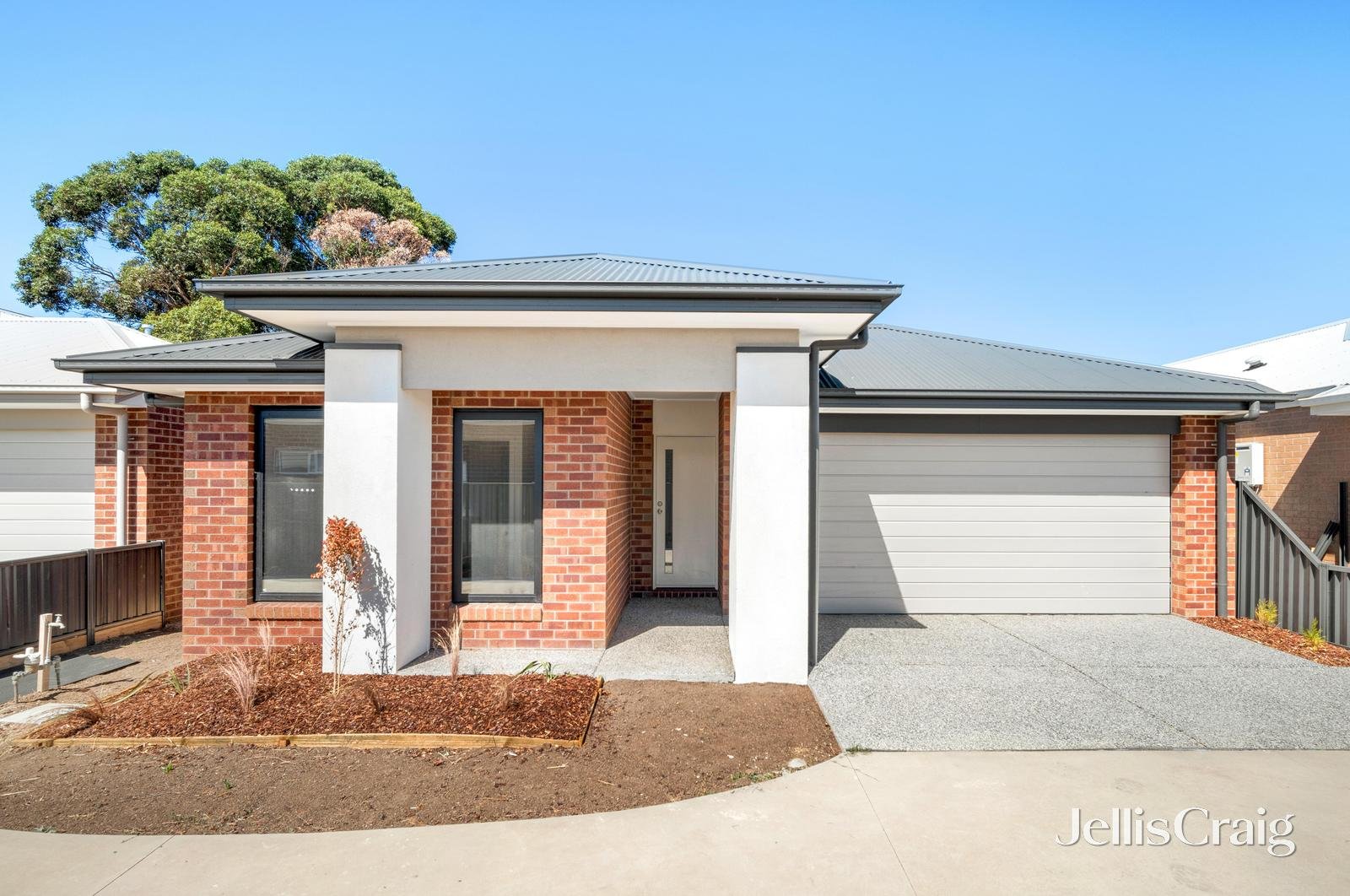 4/15 Limetree Way, Lake Gardens image 1