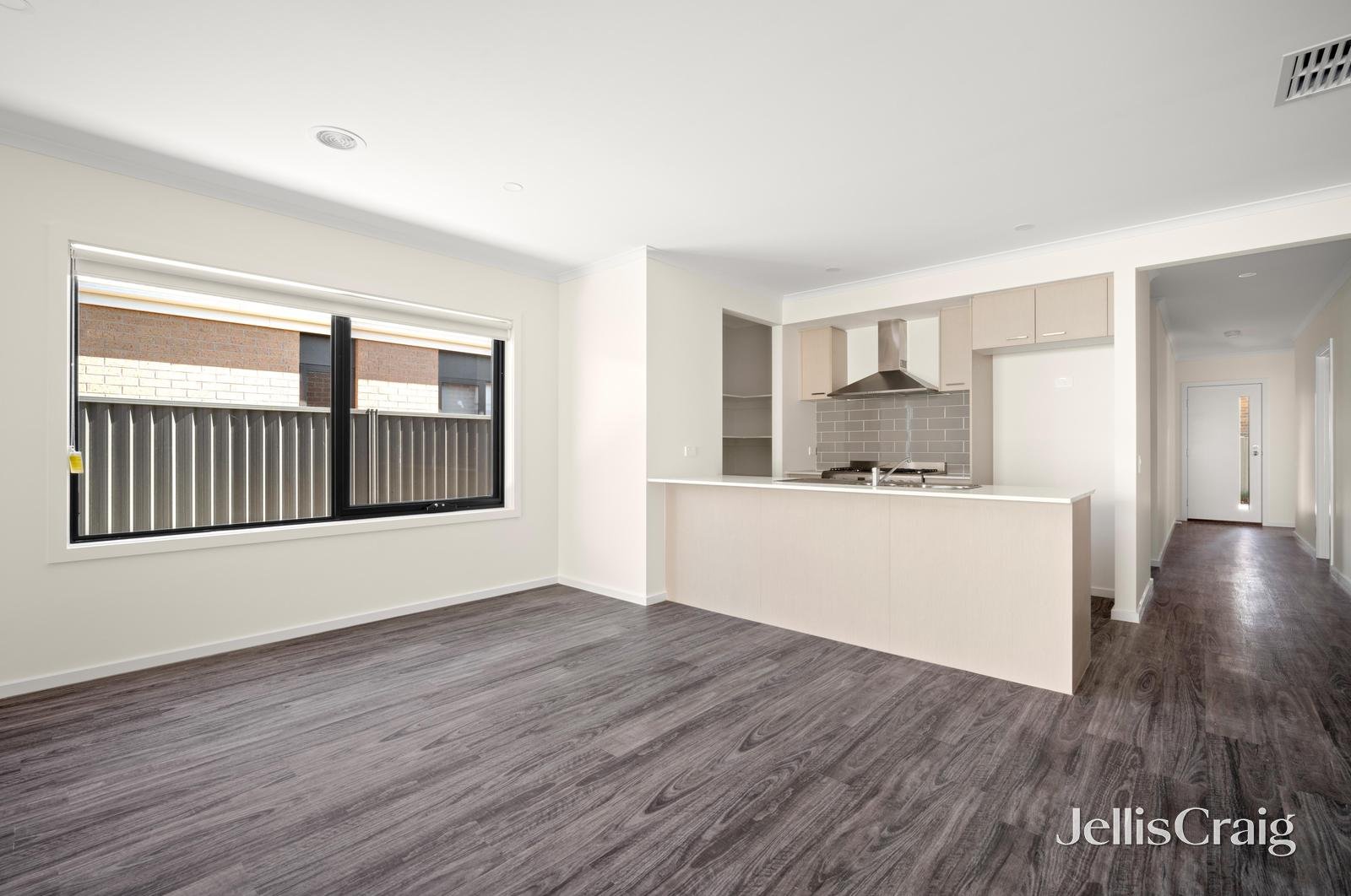 4/15 Limetree Way, Lake Gardens image 5