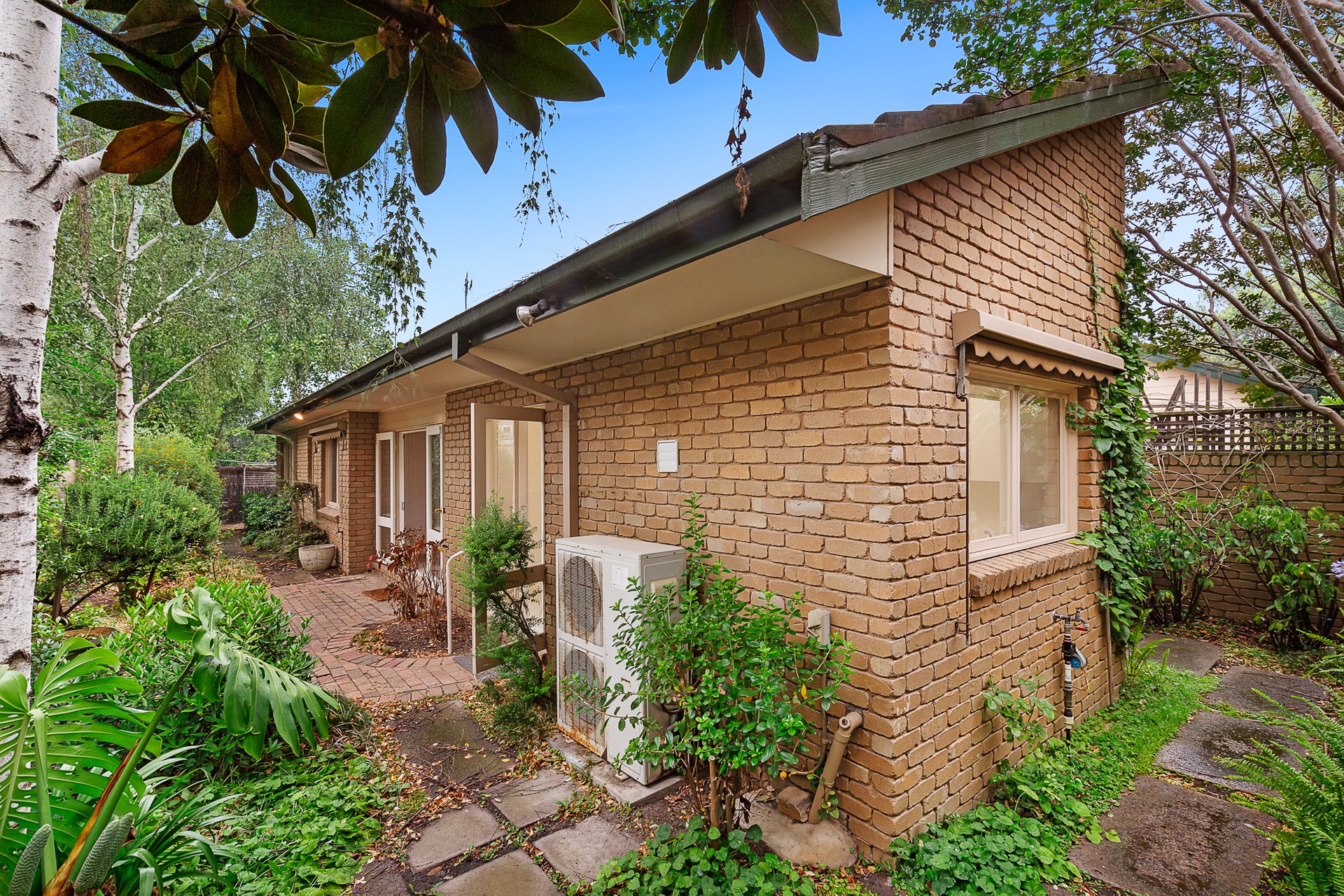 Property Gallery Thumbnail 8