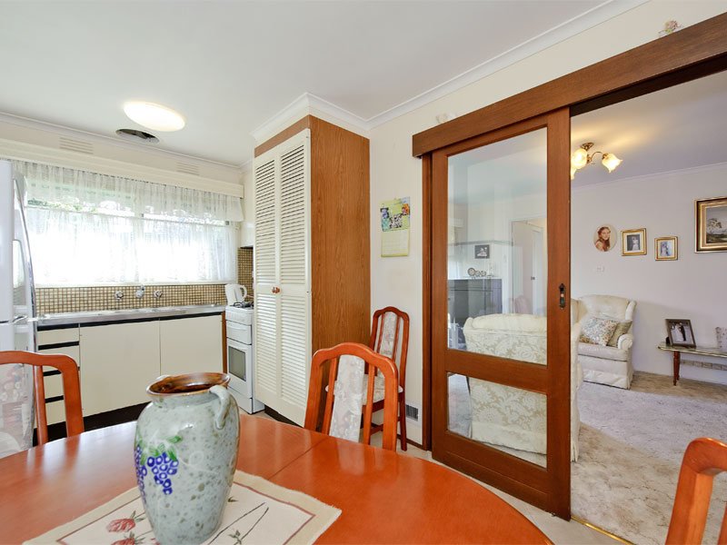 4/15 Wellington Road, Box Hill image 3