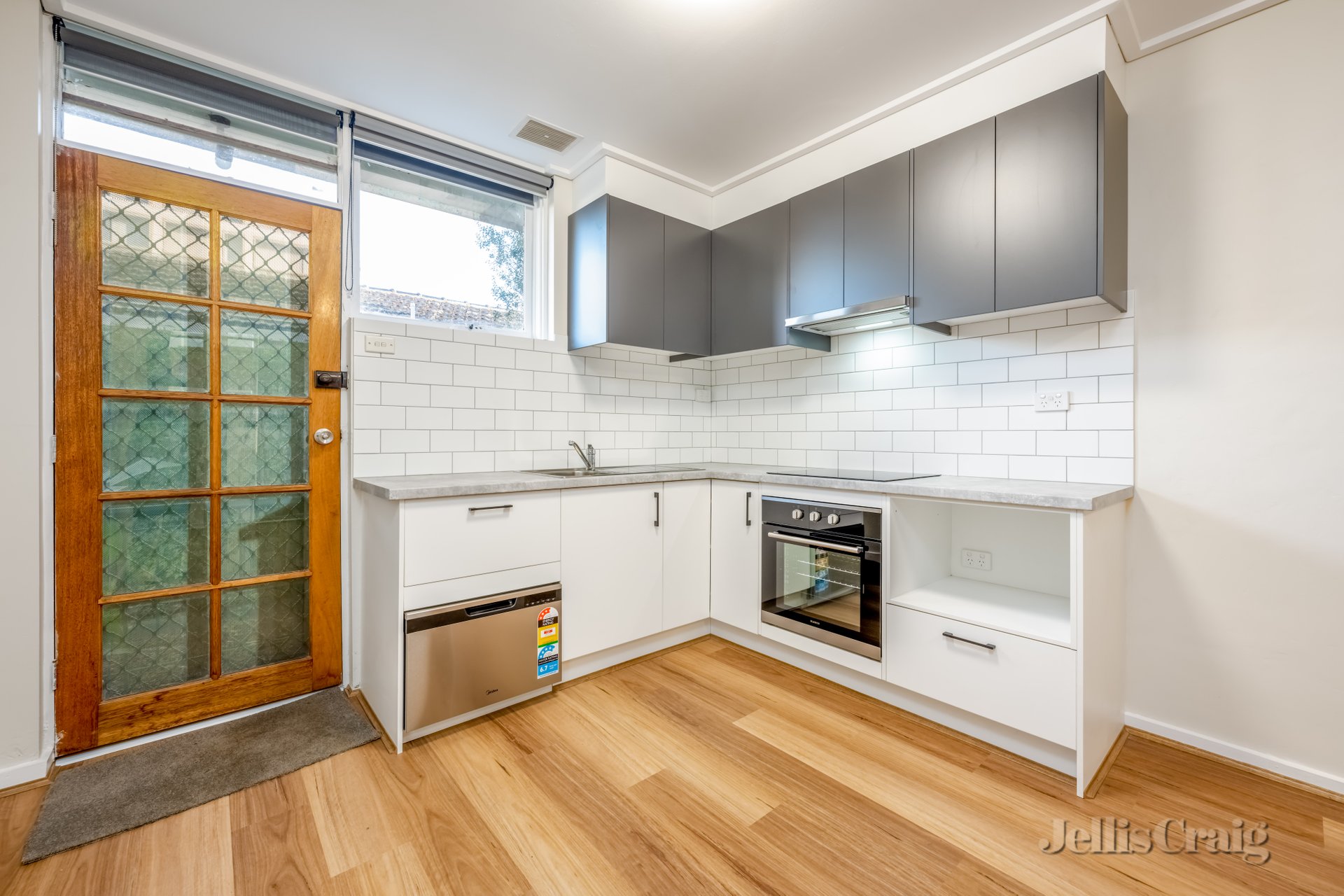 4/150 Dawson Street, Brunswick West image 2