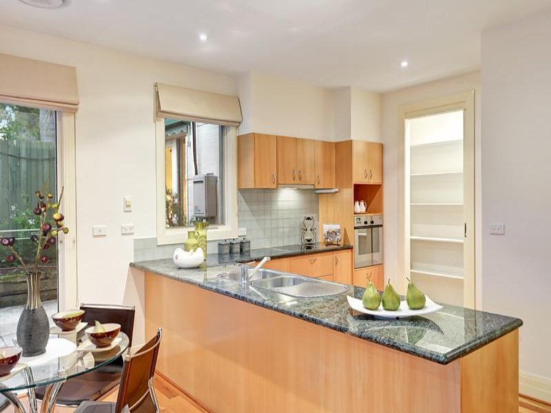 4/153 Wattle Valley Road, Camberwell image 4