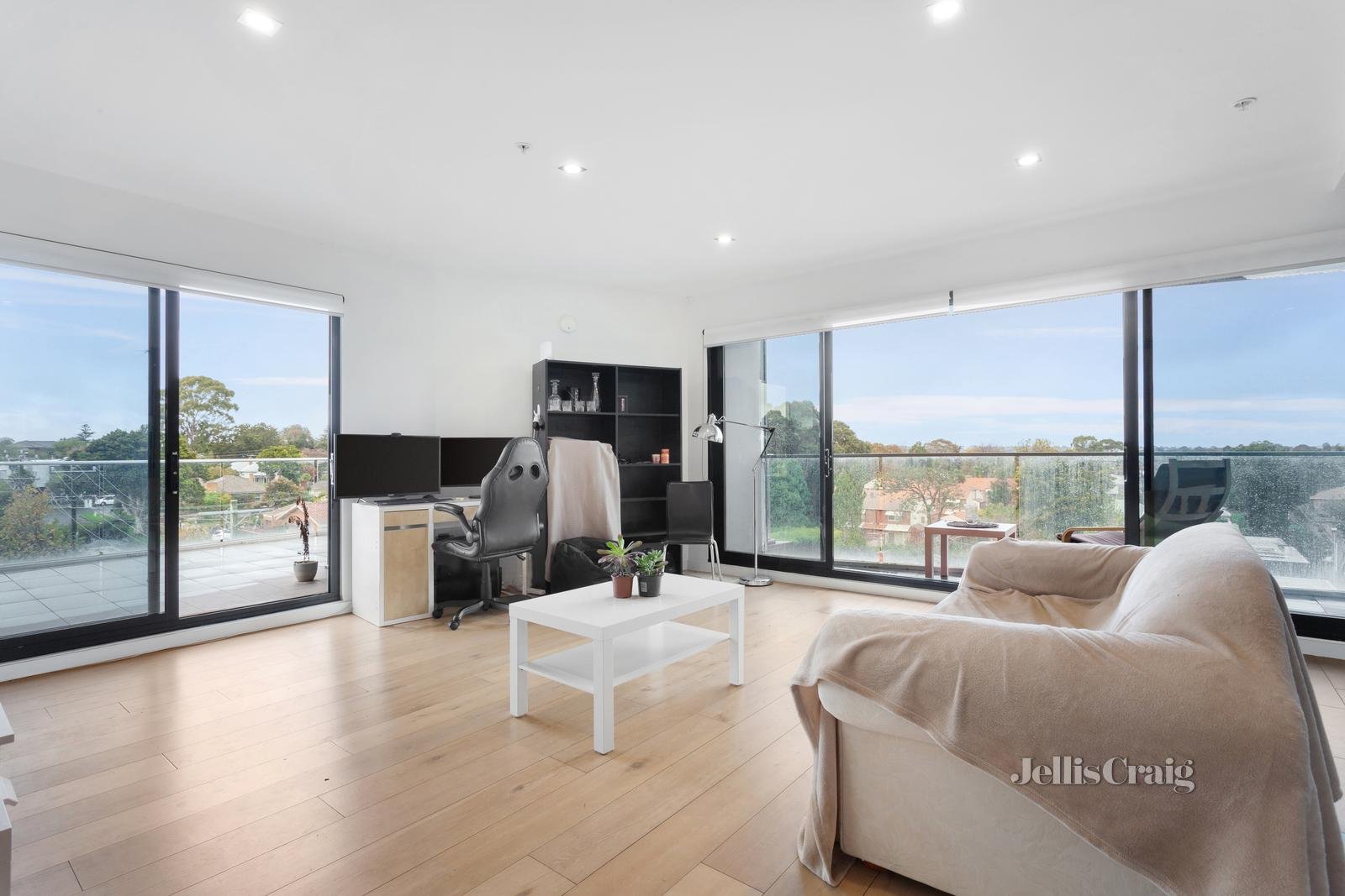 415/33 Harrow Street, Box Hill image 2