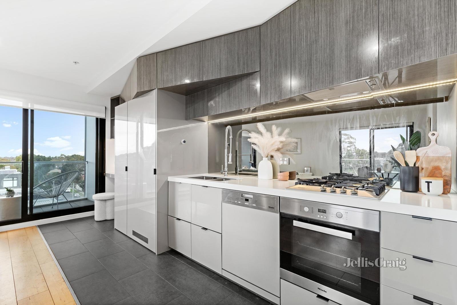 415/33 Harrow Street, Box Hill image 4