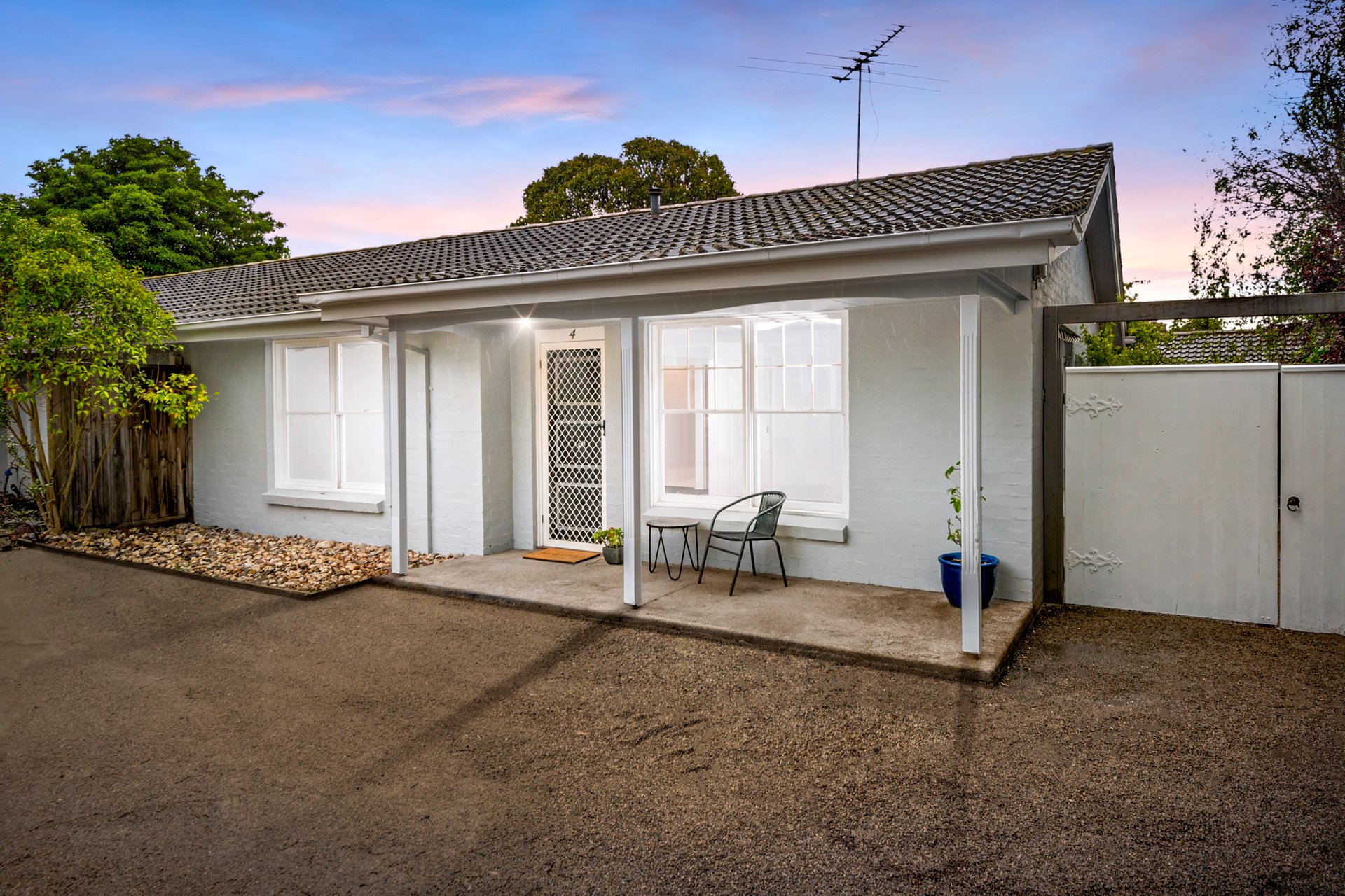 4/154 Canadian Bay Road