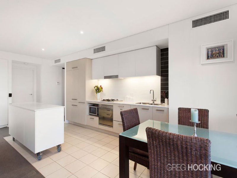 4/157 Beach Street, Port Melbourne image 3