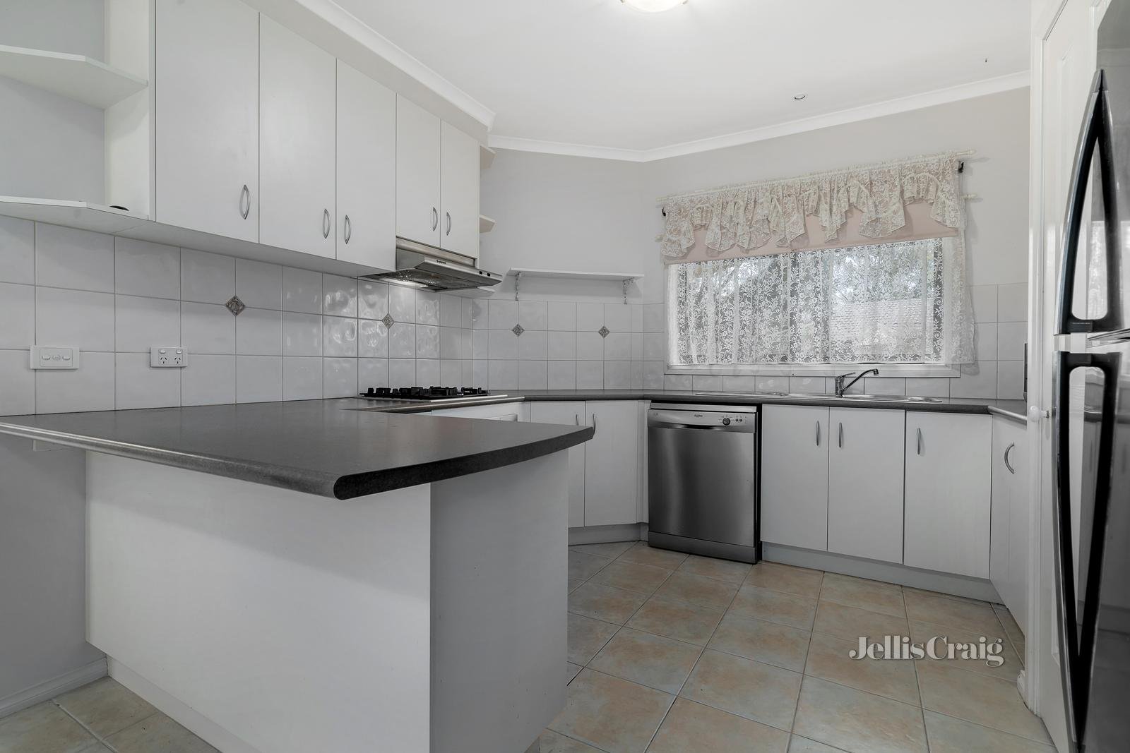 4/157 Henry Street, Greensborough image 3