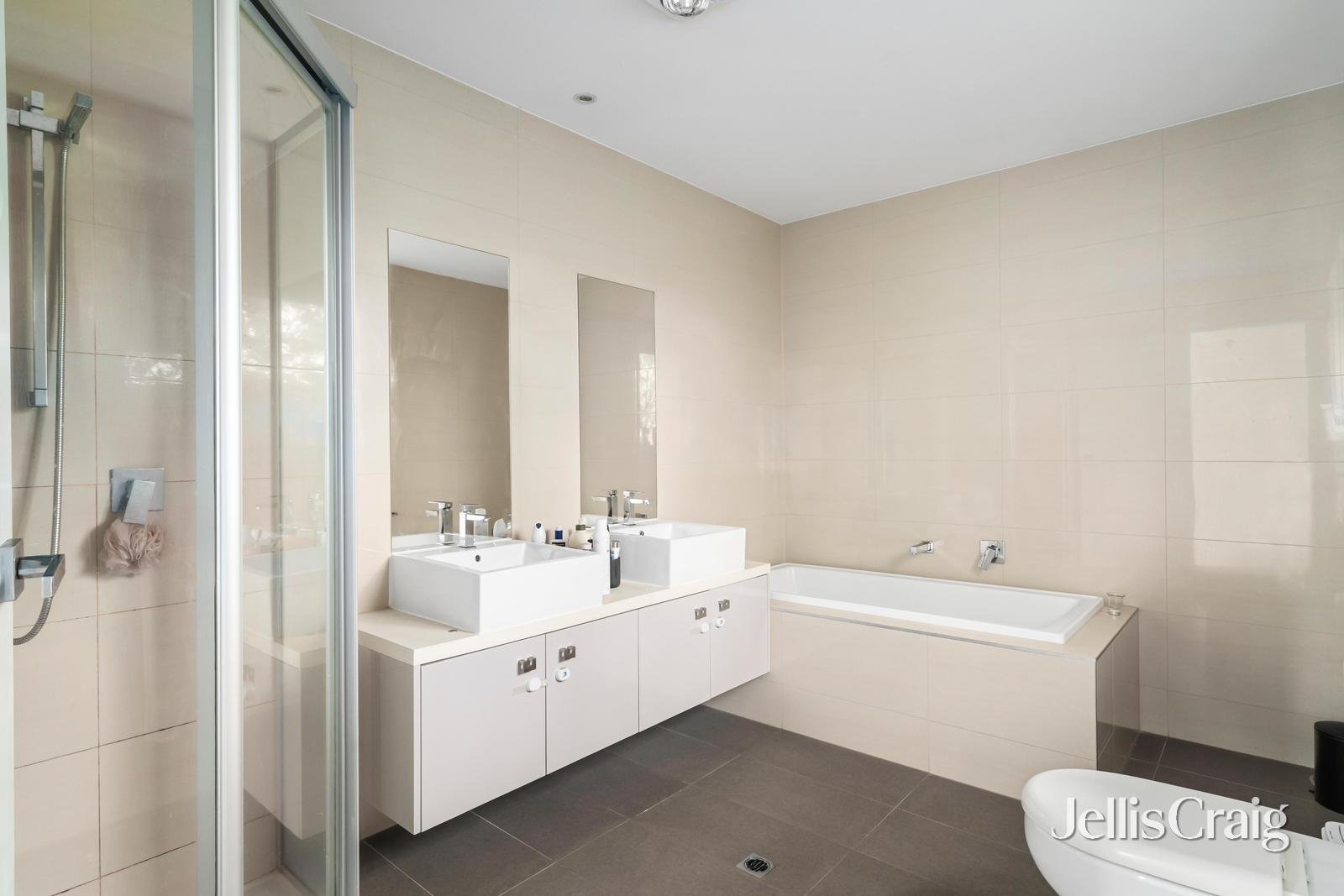 4/158 Clarendon Street, Thornbury image 8