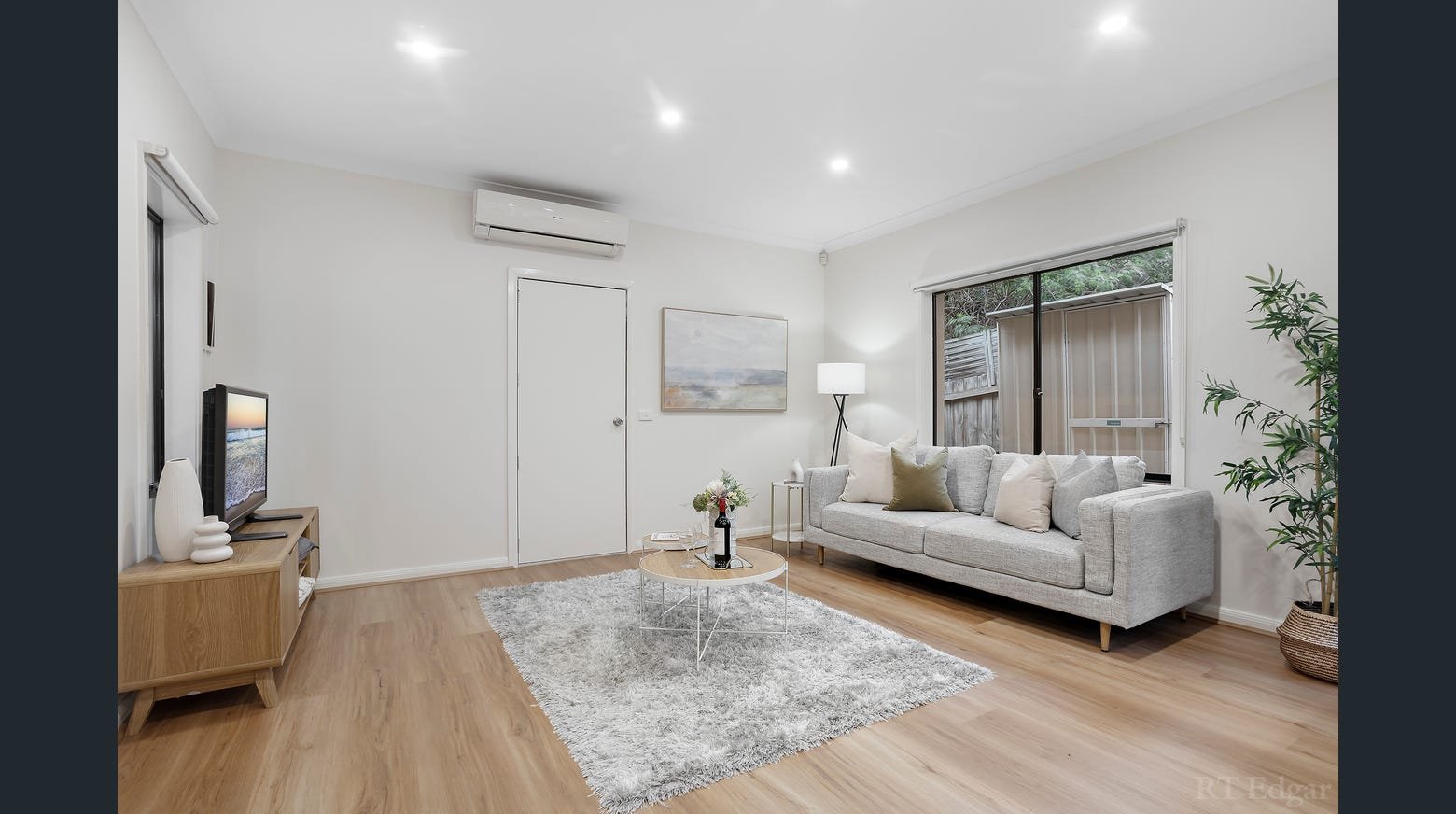 Property Gallery Thumbnail 4