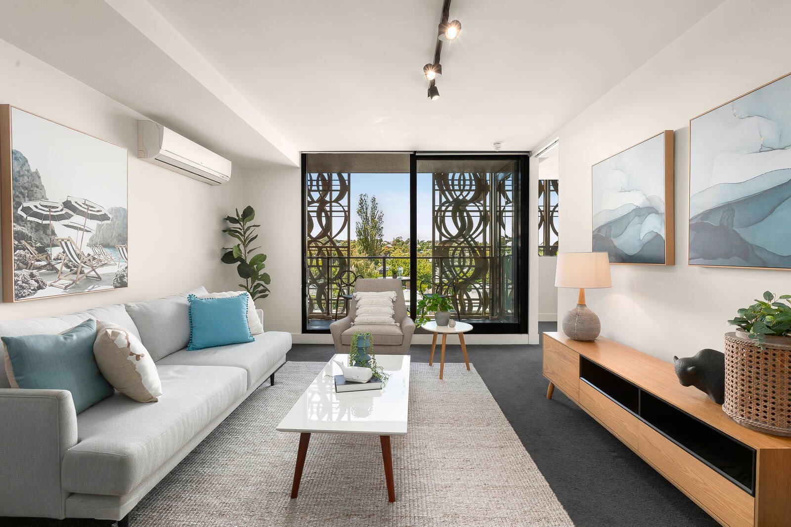 Property Gallery - Main Image