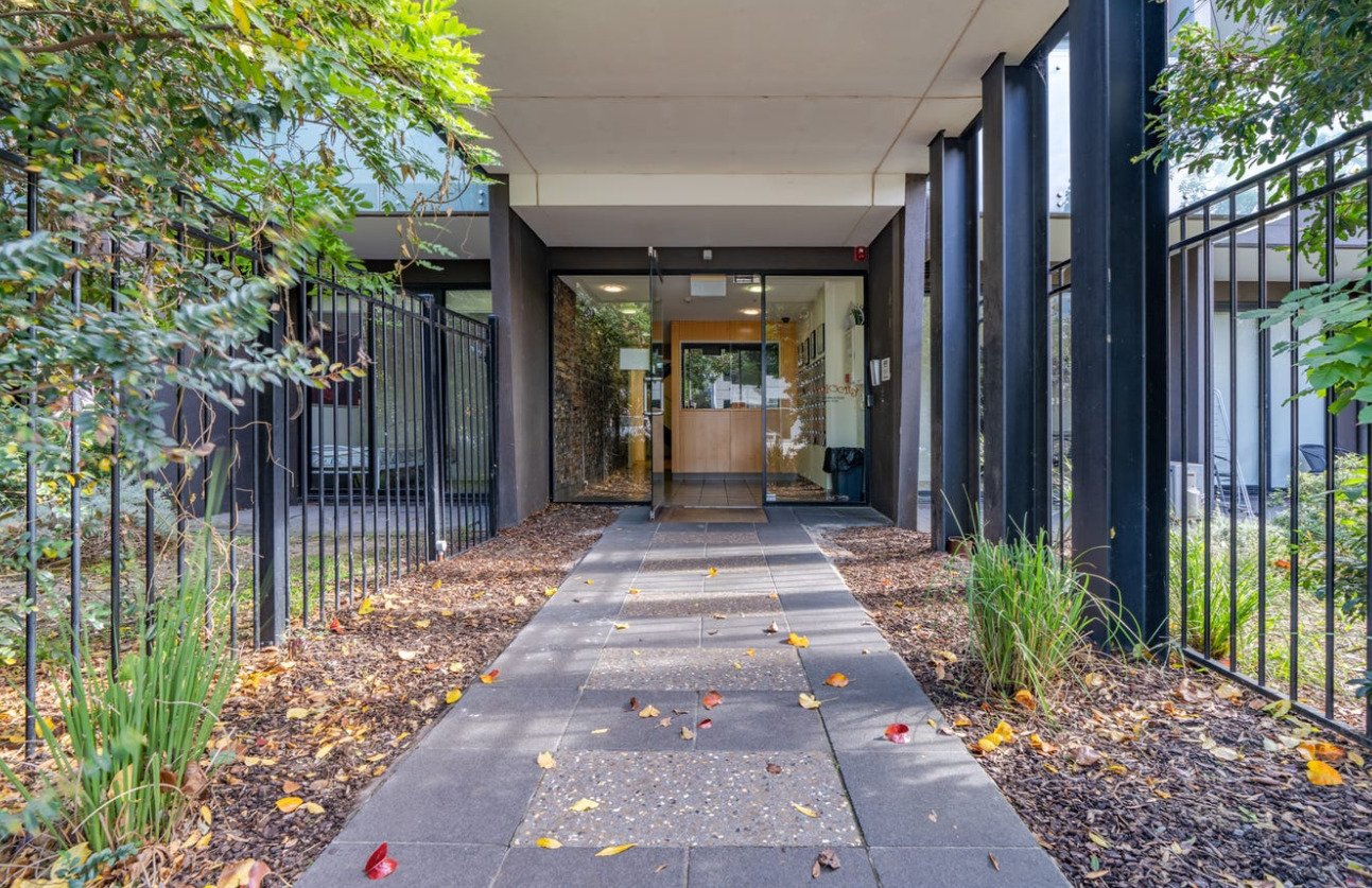 41/589-591 Glenferrie Road, Hawthorn image 3