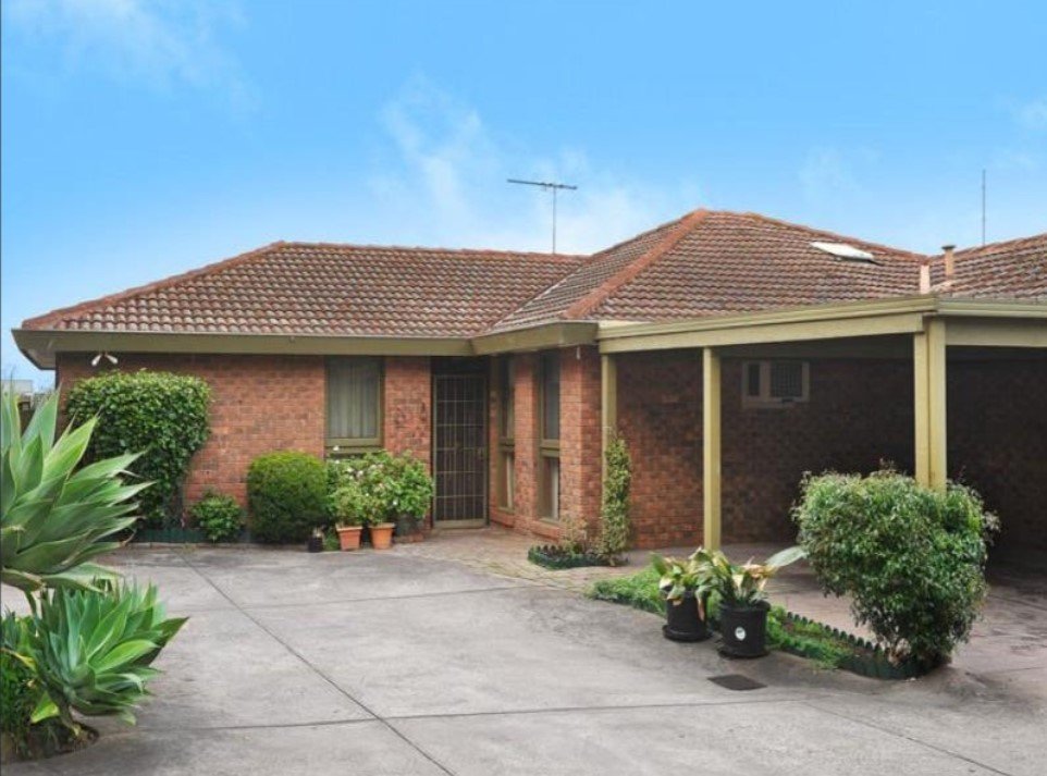 4/16 Brenbeal Street, Balwyn image 1