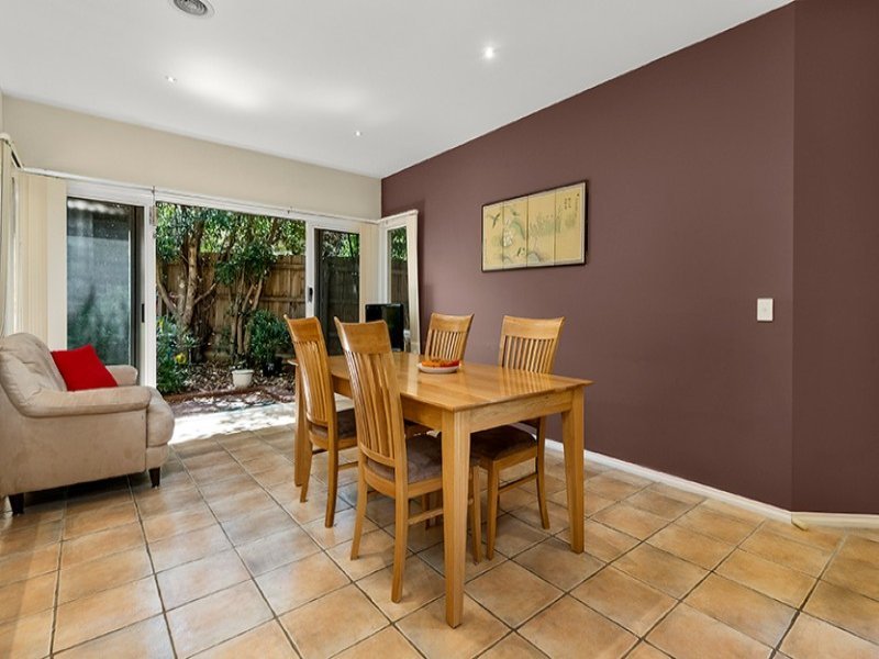 4/16 Carrigal Street, Balwyn image 3