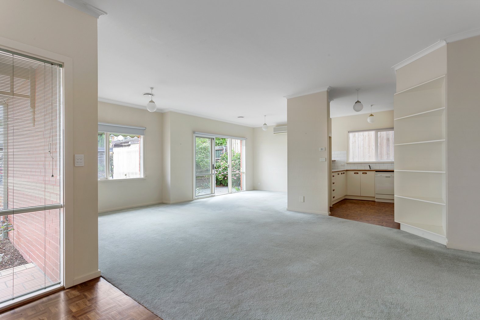 4/16 Edgevale Road, Kew image 2