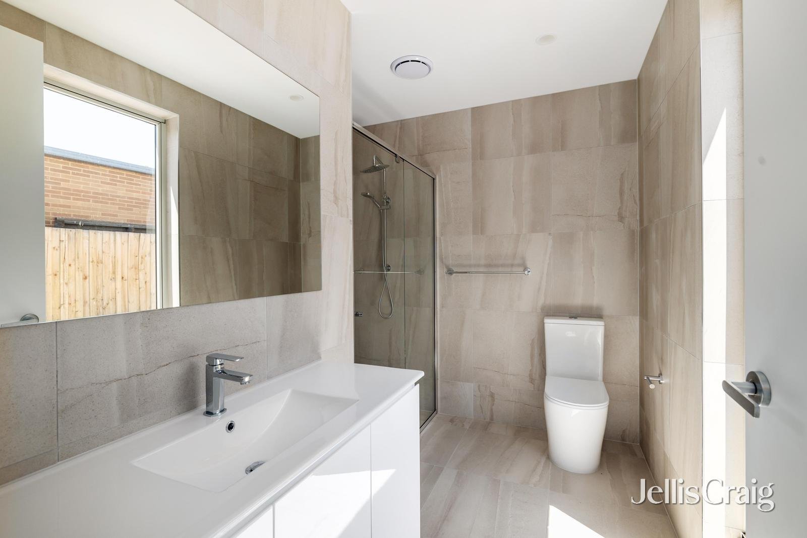 4/16 Flower Street, Ferntree&nbsp;Gully image 6