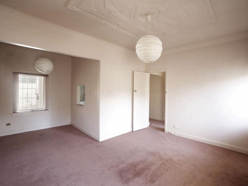 4/16 Myrtle Street, Hawthorn image 2