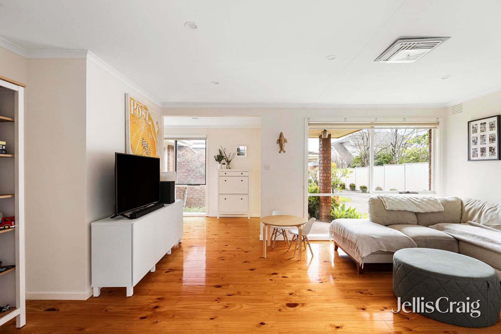 4/16 Myrtle Street, Ivanhoe image 2