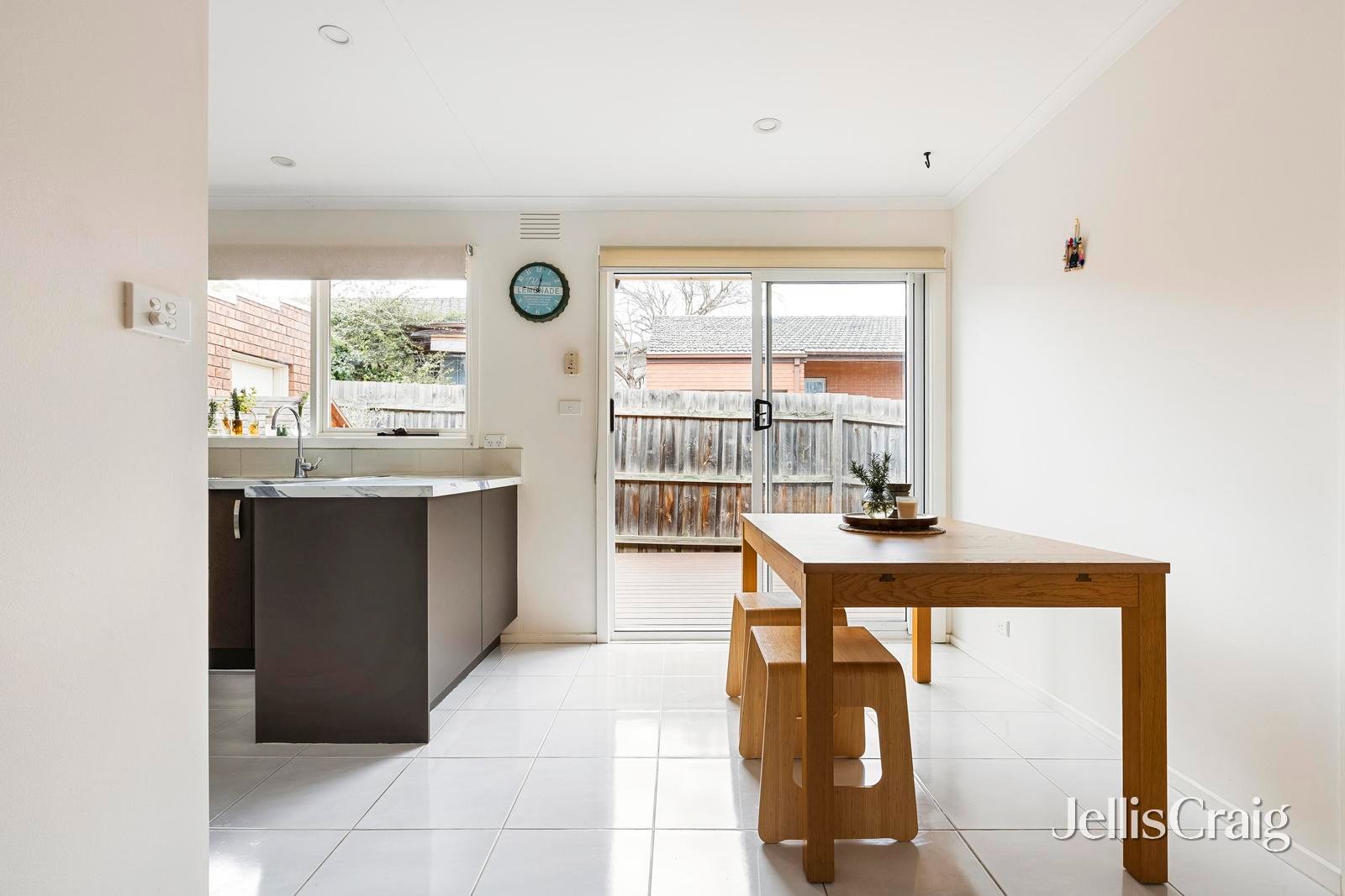 4/16 Myrtle Street, Ivanhoe image 3