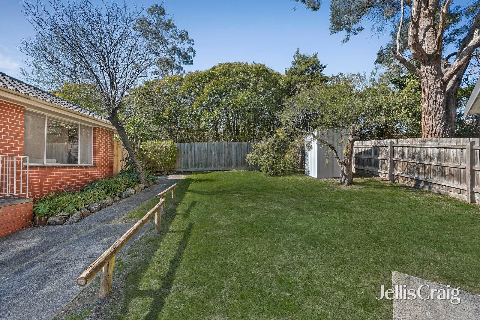 4/16 Newman Road, Mooroolbark image 12
