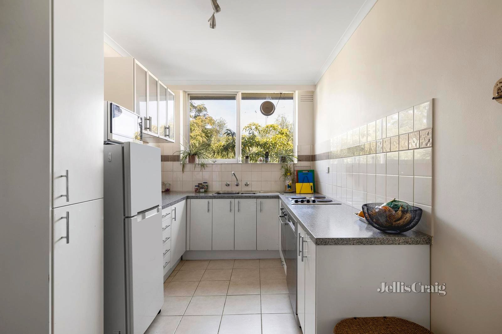 4/16 Repton Road, Malvern East image 6