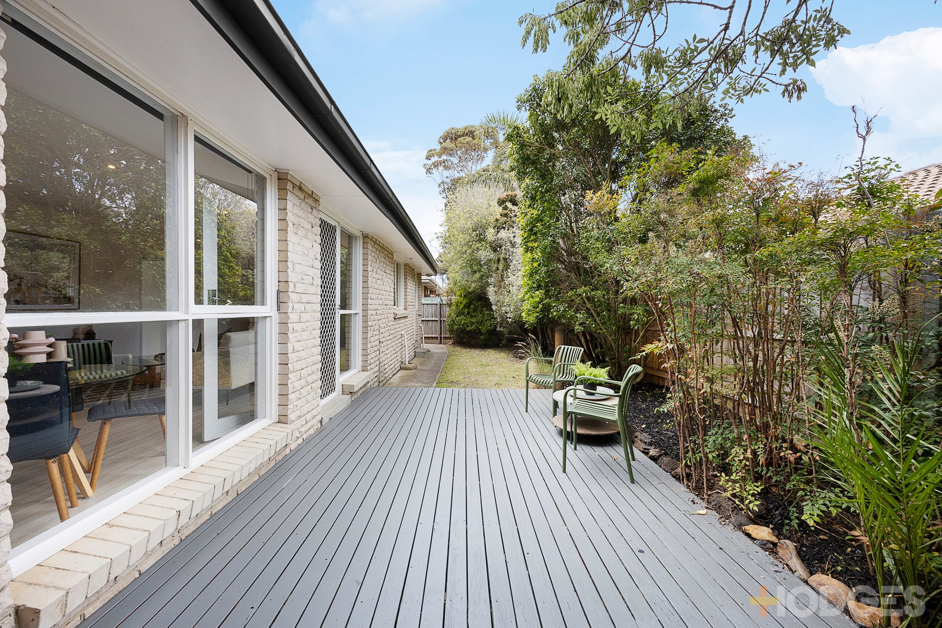 4 / 16 Second Street Black Rock