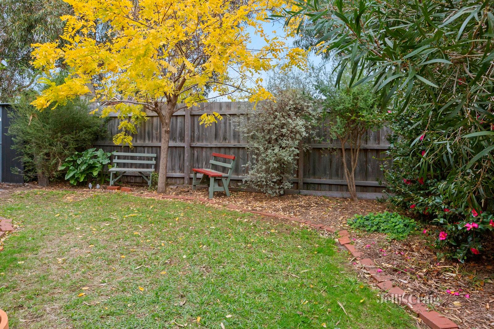 4/16 Separation Street, Mornington image 9