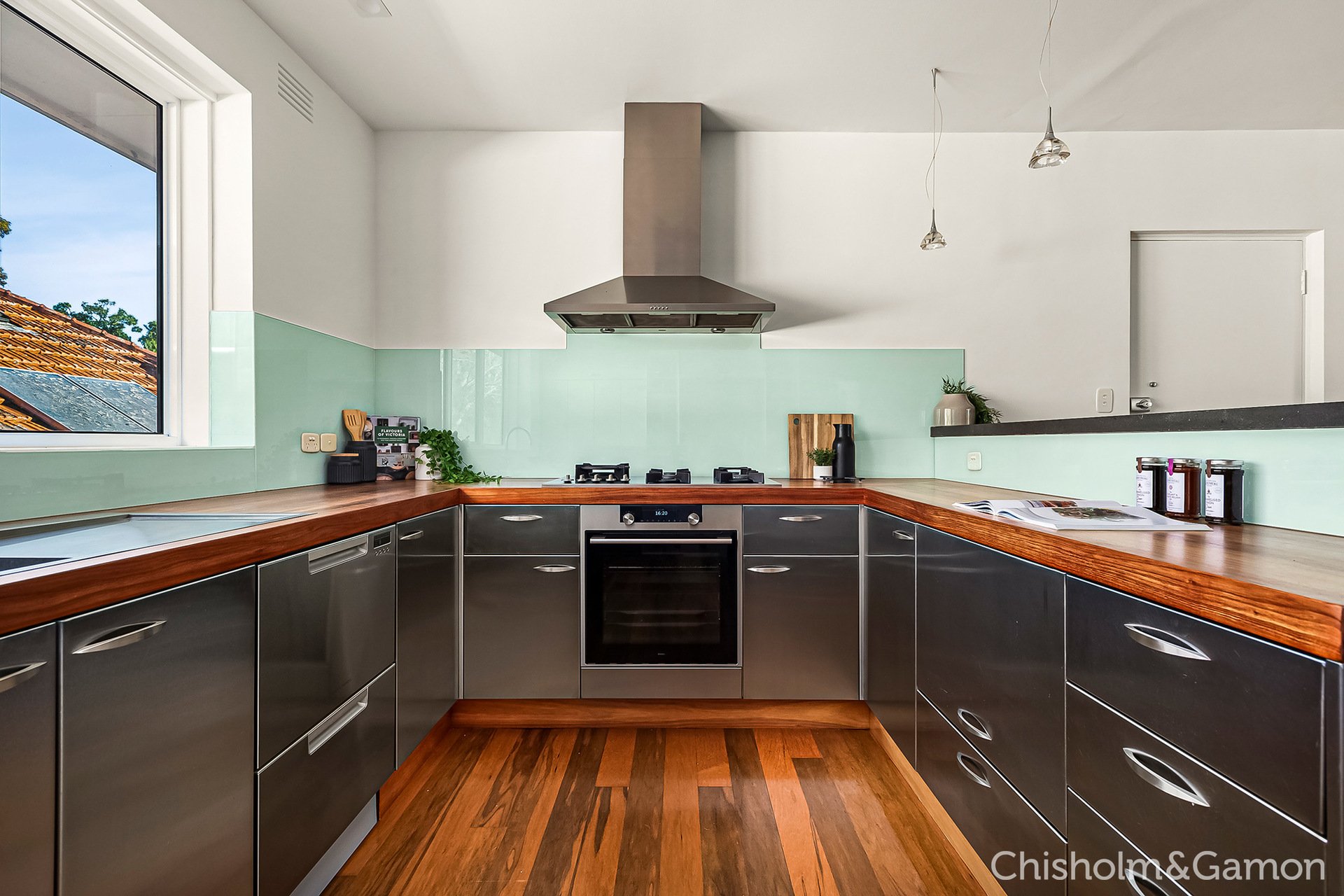 4/16 Spray Street, Elwood image 3