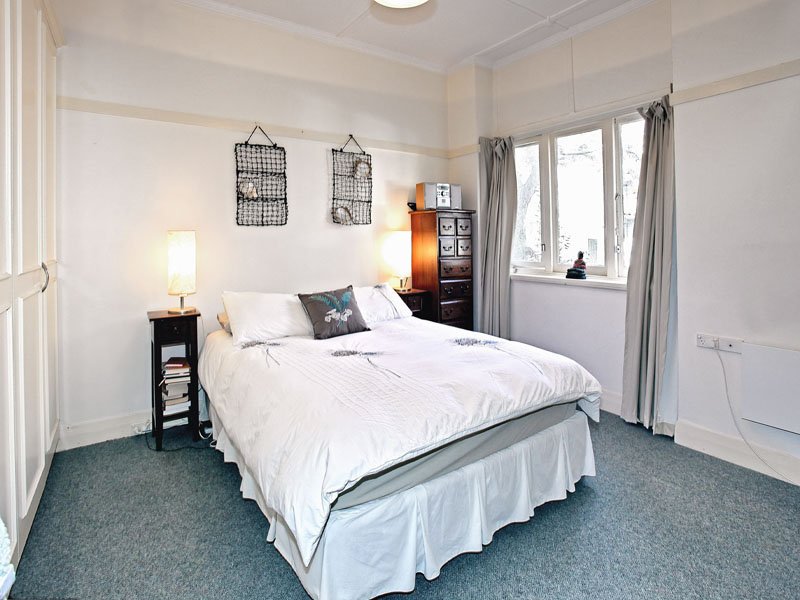 4/16 Tiuna Grove, Elwood image 4