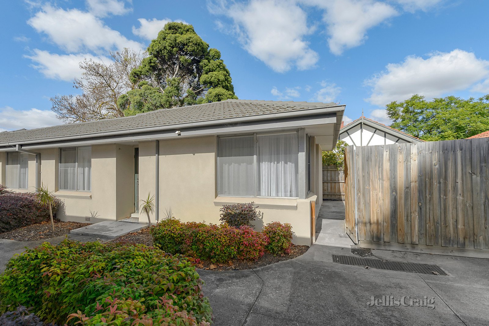 4/16 Vincent Street, Surrey Hills image 1