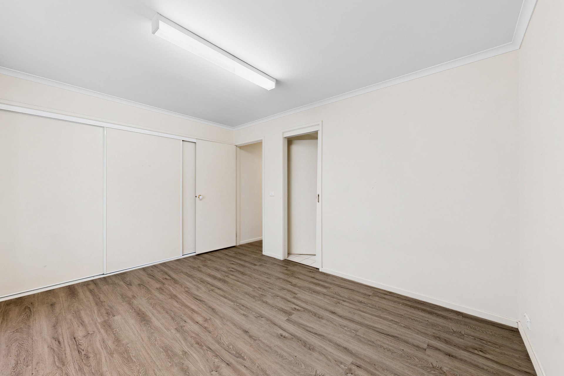 4/16 Wembley Grove, Mckinnon image 9