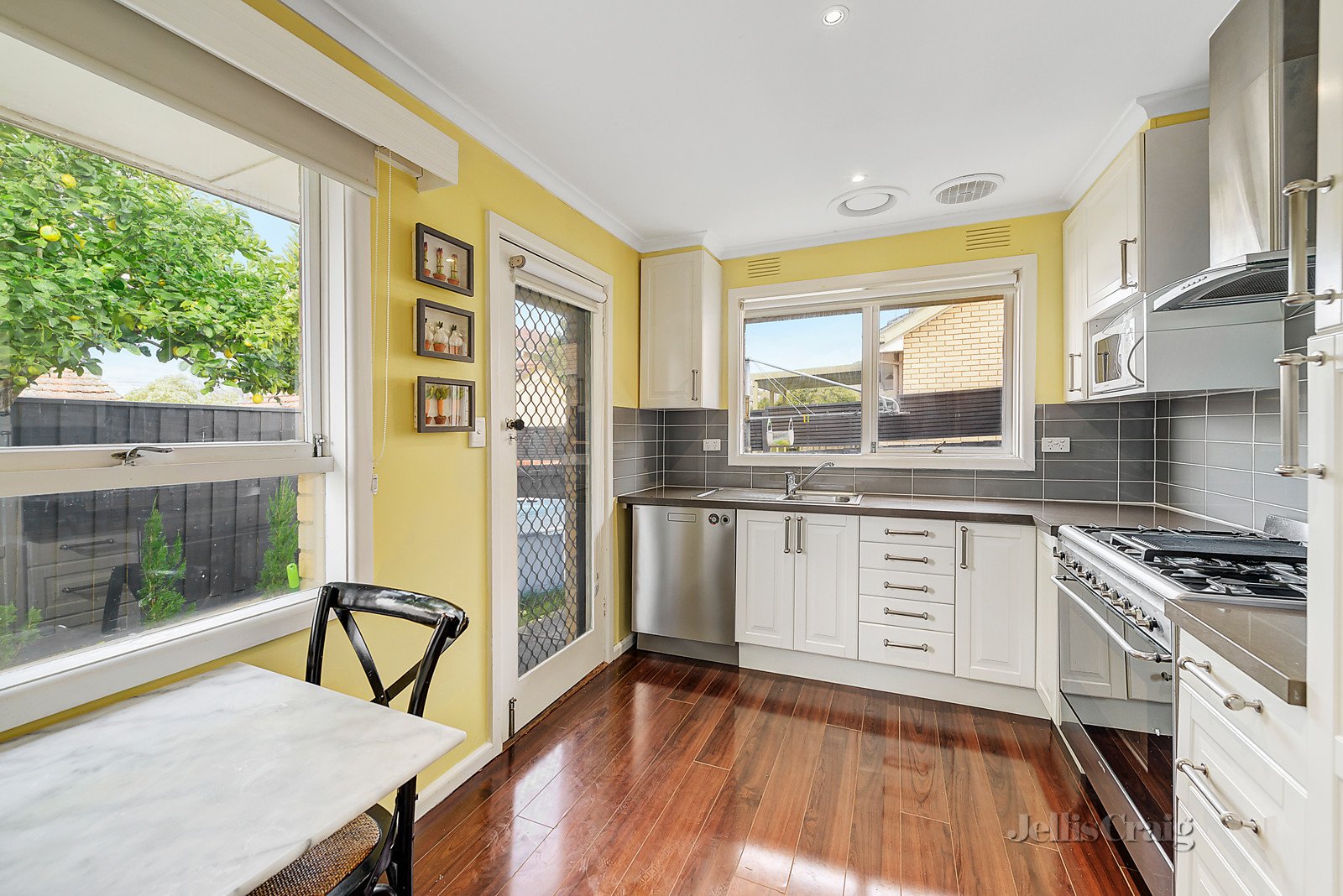 4/16 Woodlands Avenue, Kew East image 3