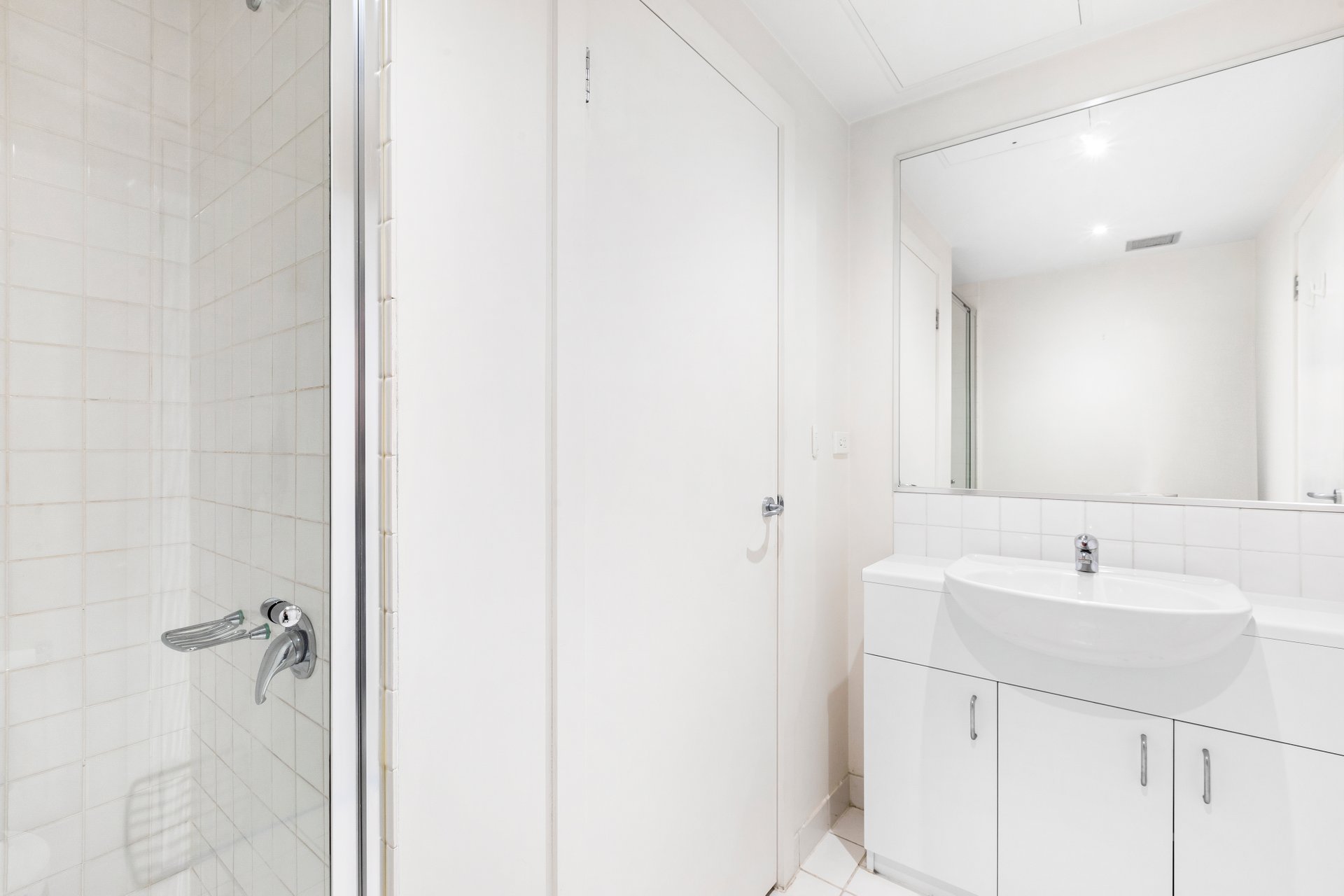 Property Gallery Thumbnail 6