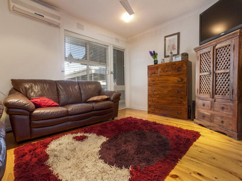 4/169 Francis Street, Yarraville image 2