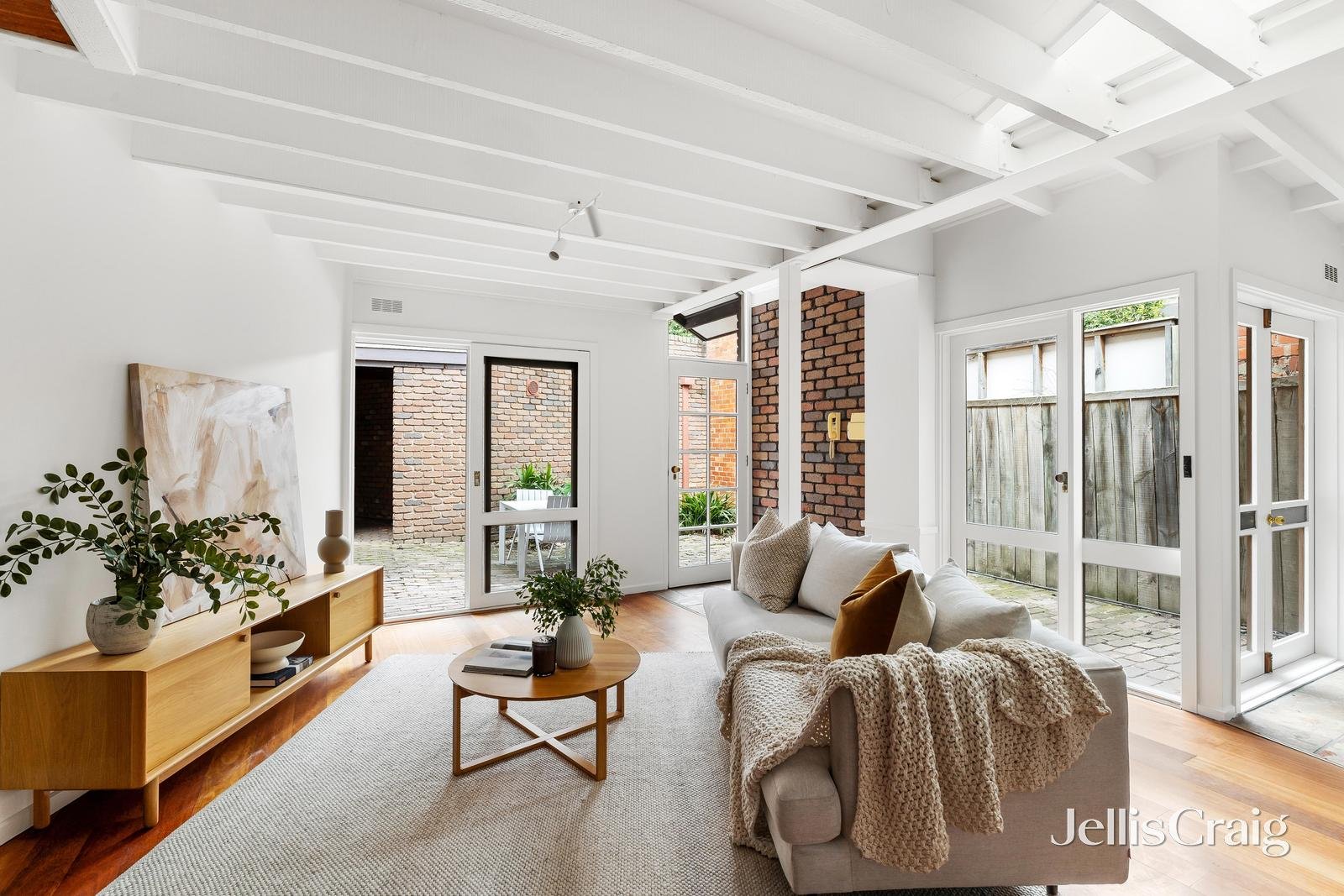 4/16a Macfarlan Lane, South Yarra image 4
