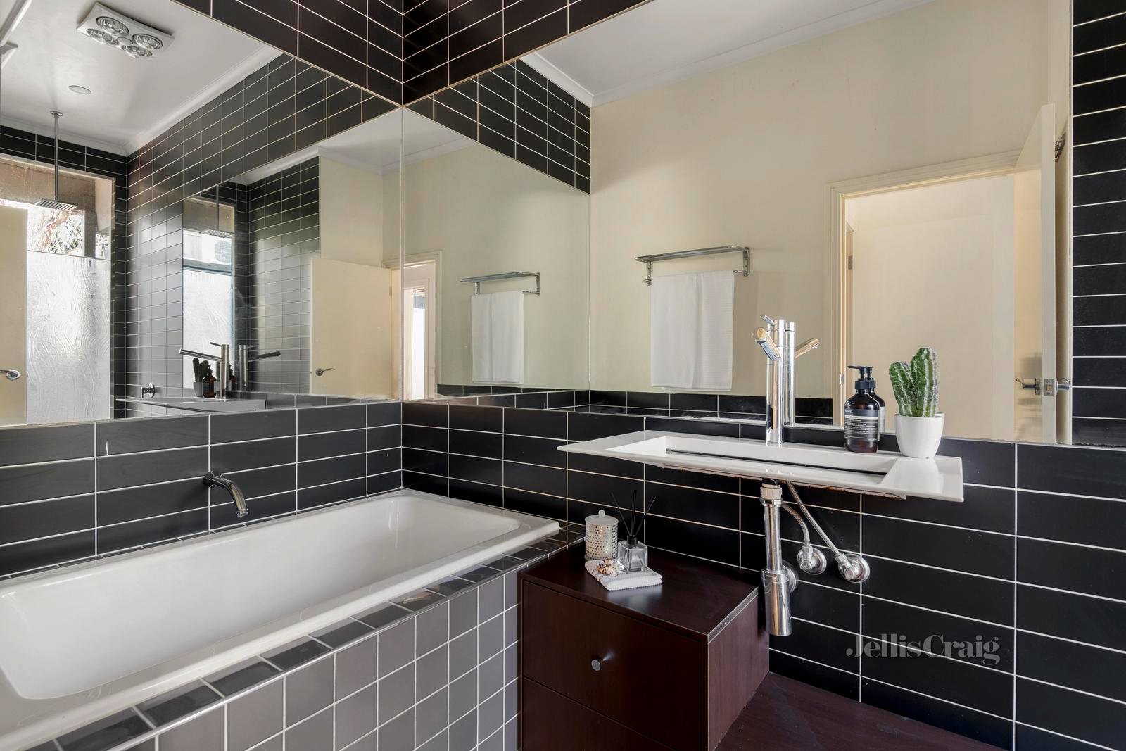 417 Bay Street, Port Melbourne image 9