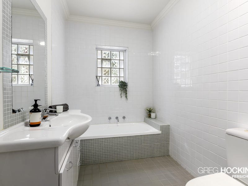 Property Gallery Thumbnail 8