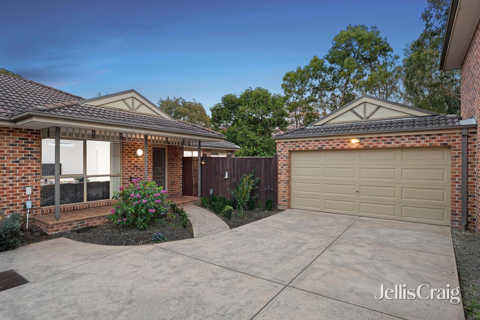 4/17 Gordon Court, Ringwood image 1