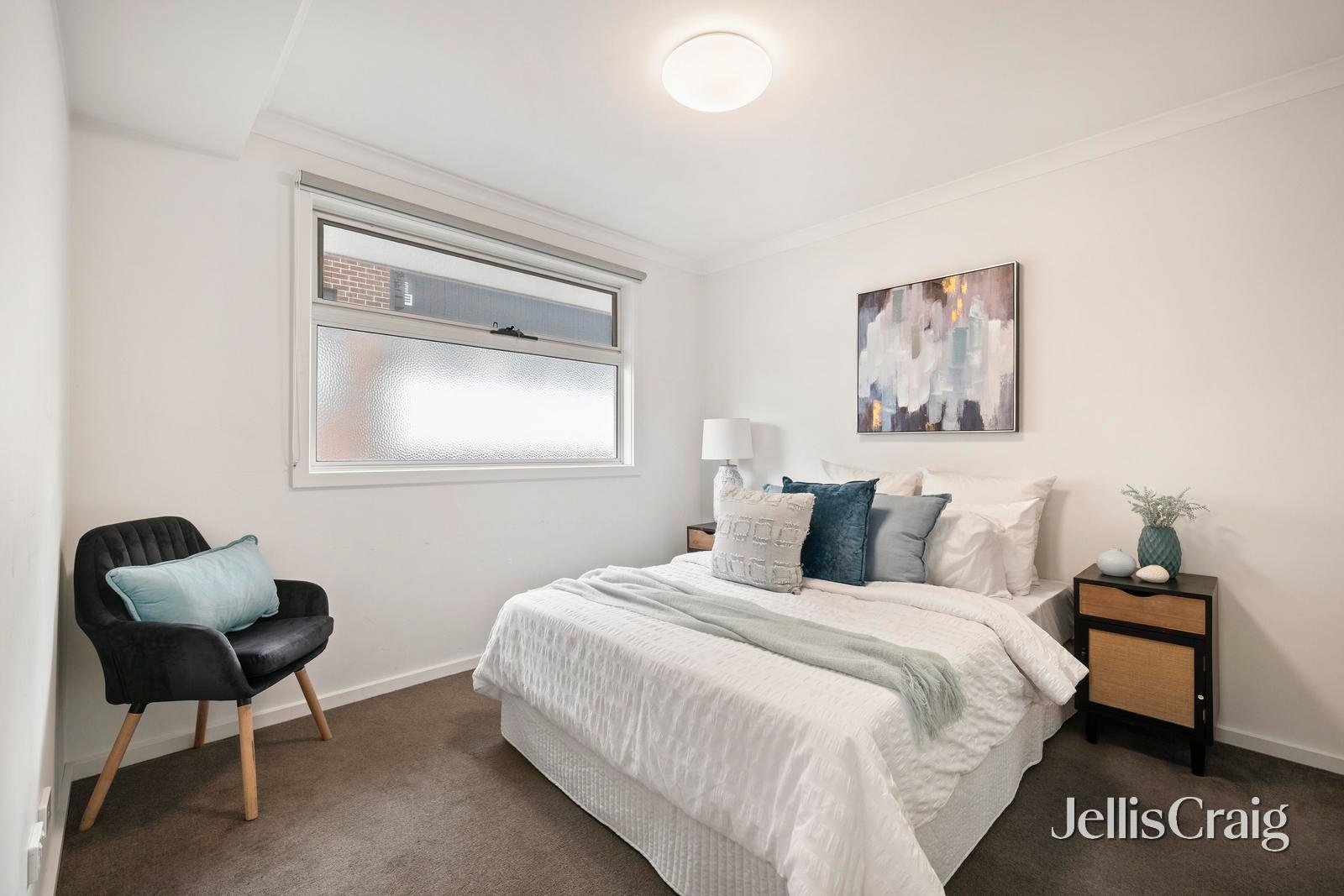 4/17 Landale Avenue, Croydon image 4