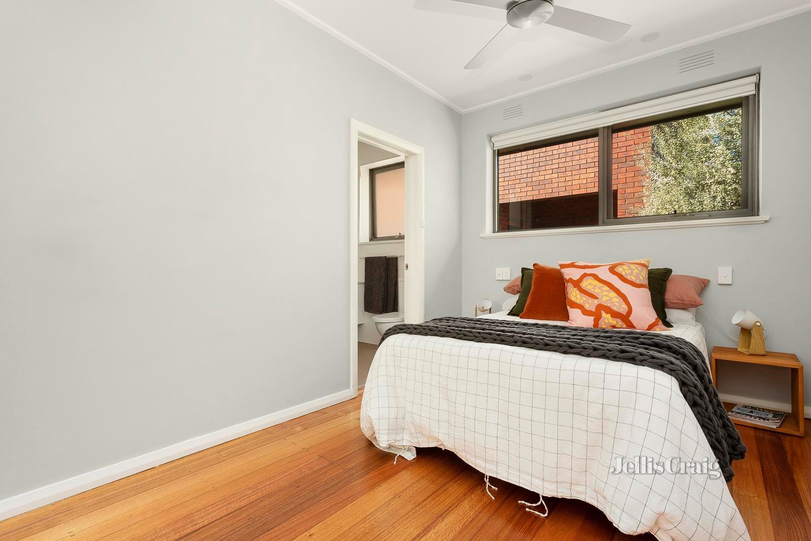 4/17 Middle Street, Ascot Vale image 6