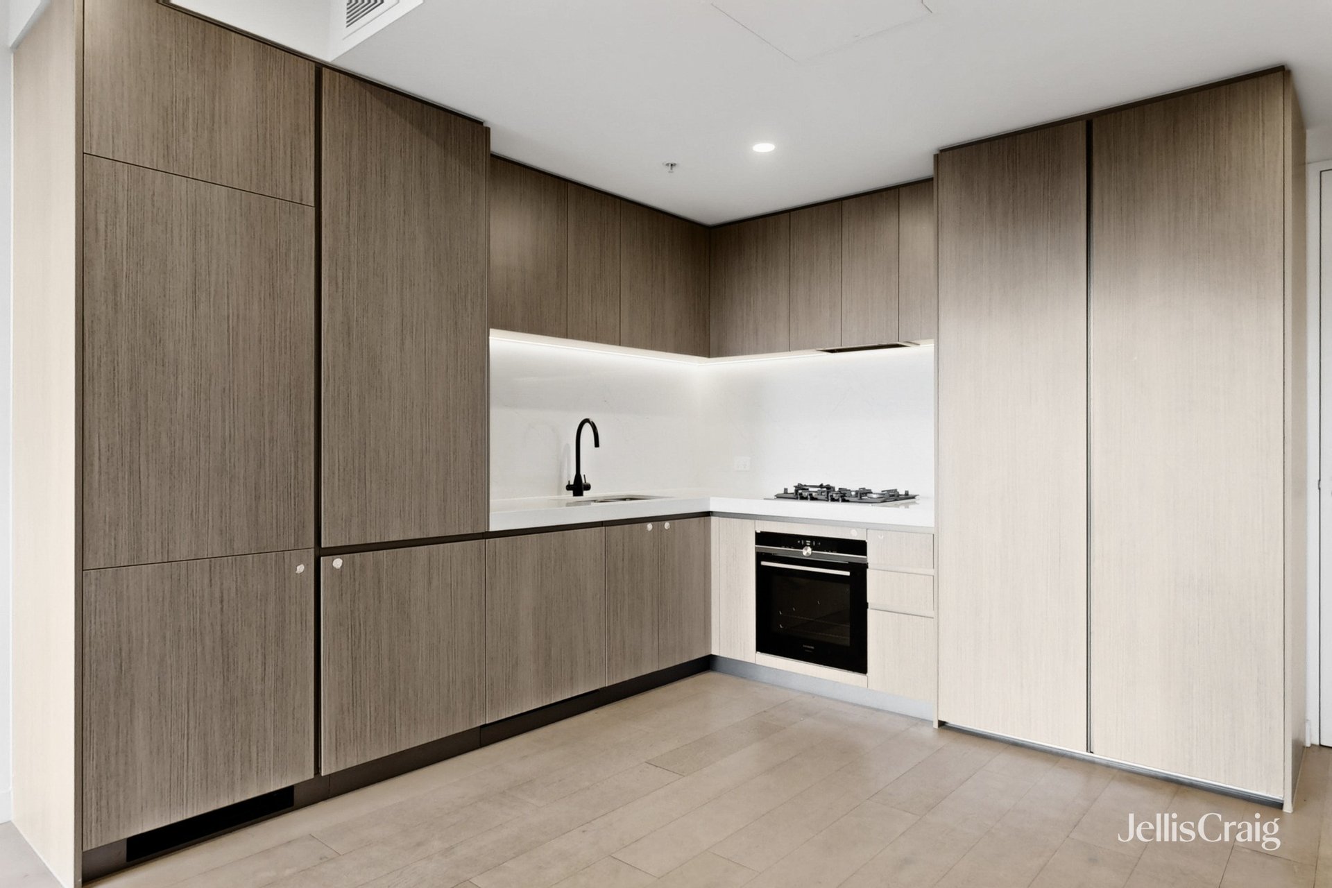 417/200 Burwood Road, Hawthorn image 1