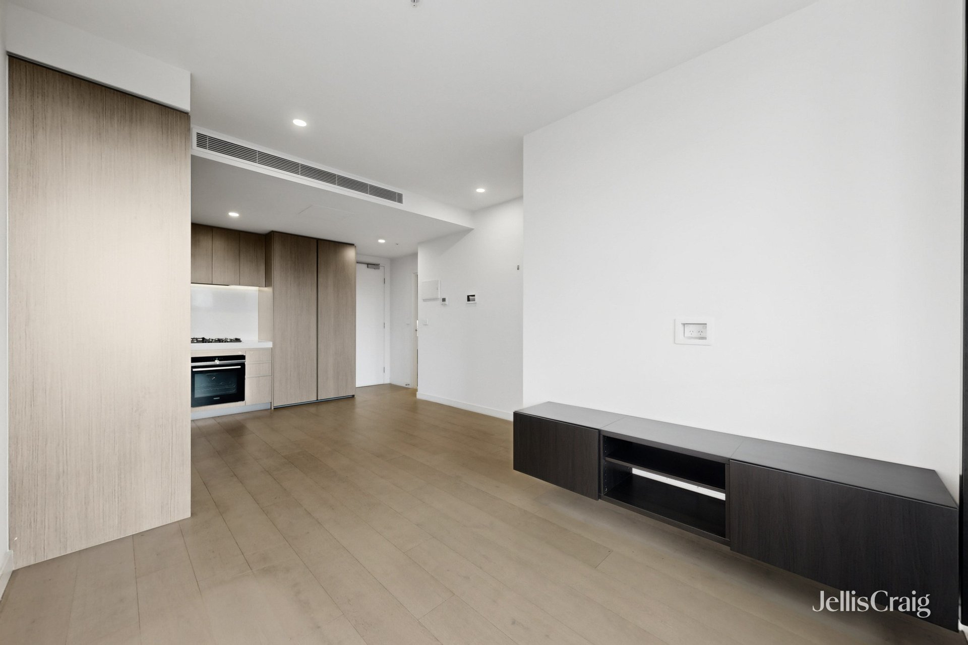 417/200 Burwood Road, Hawthorn image 2