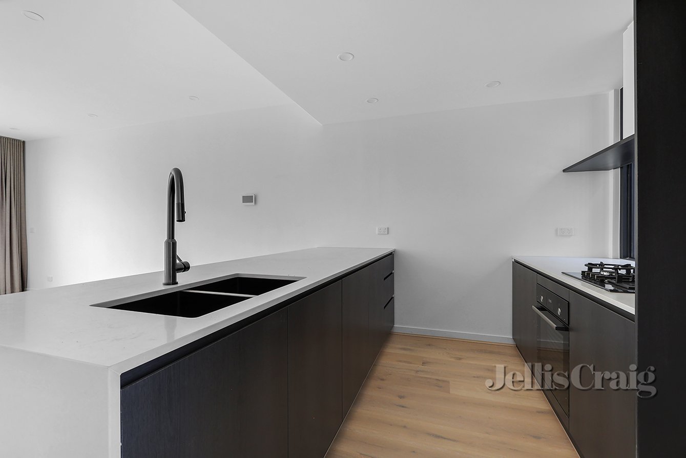 4/18 Becket Avenue, Bentleigh East image 2