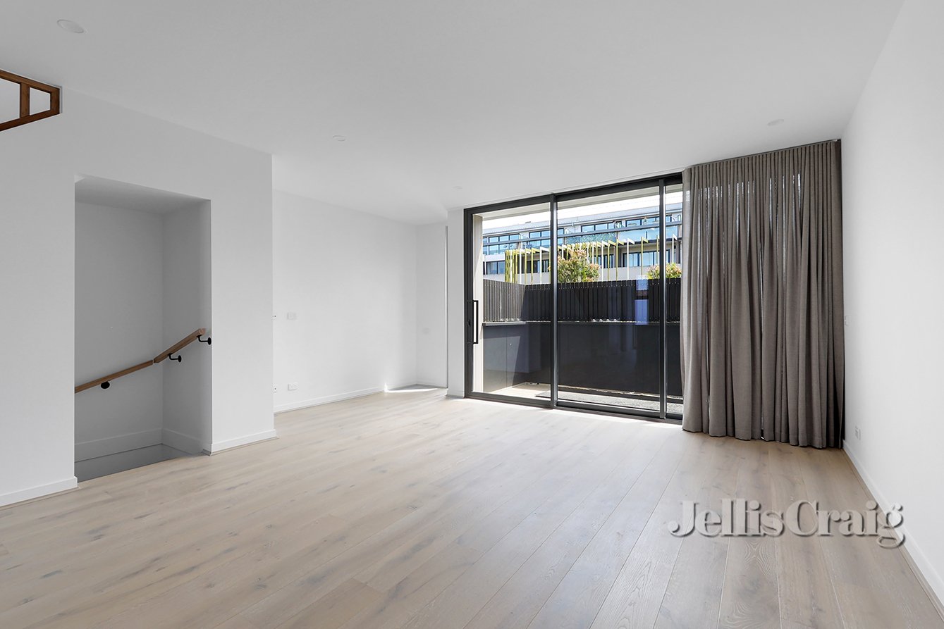 4/18 Becket Avenue, Bentleigh East image 4