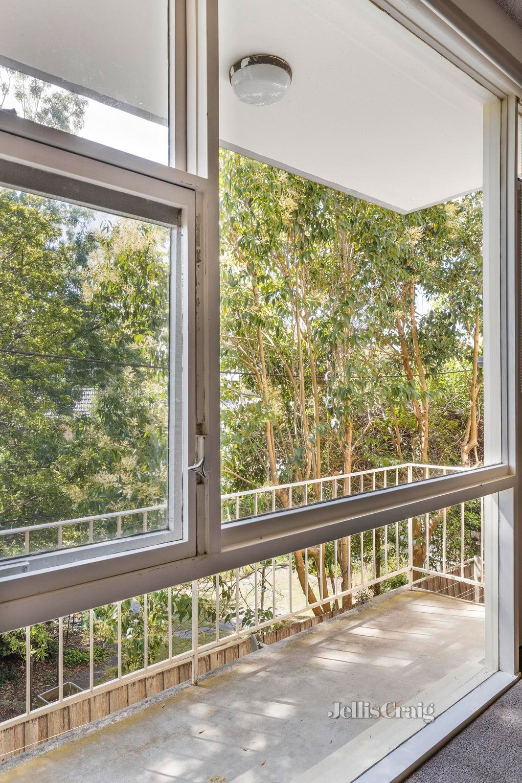 4/18 Carmichael Street, Ivanhoe East image 5