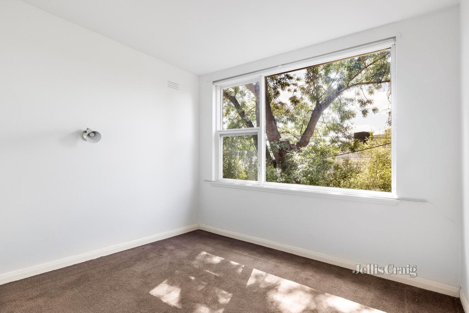 4/18 Carmichael Street, Ivanhoe East image 7