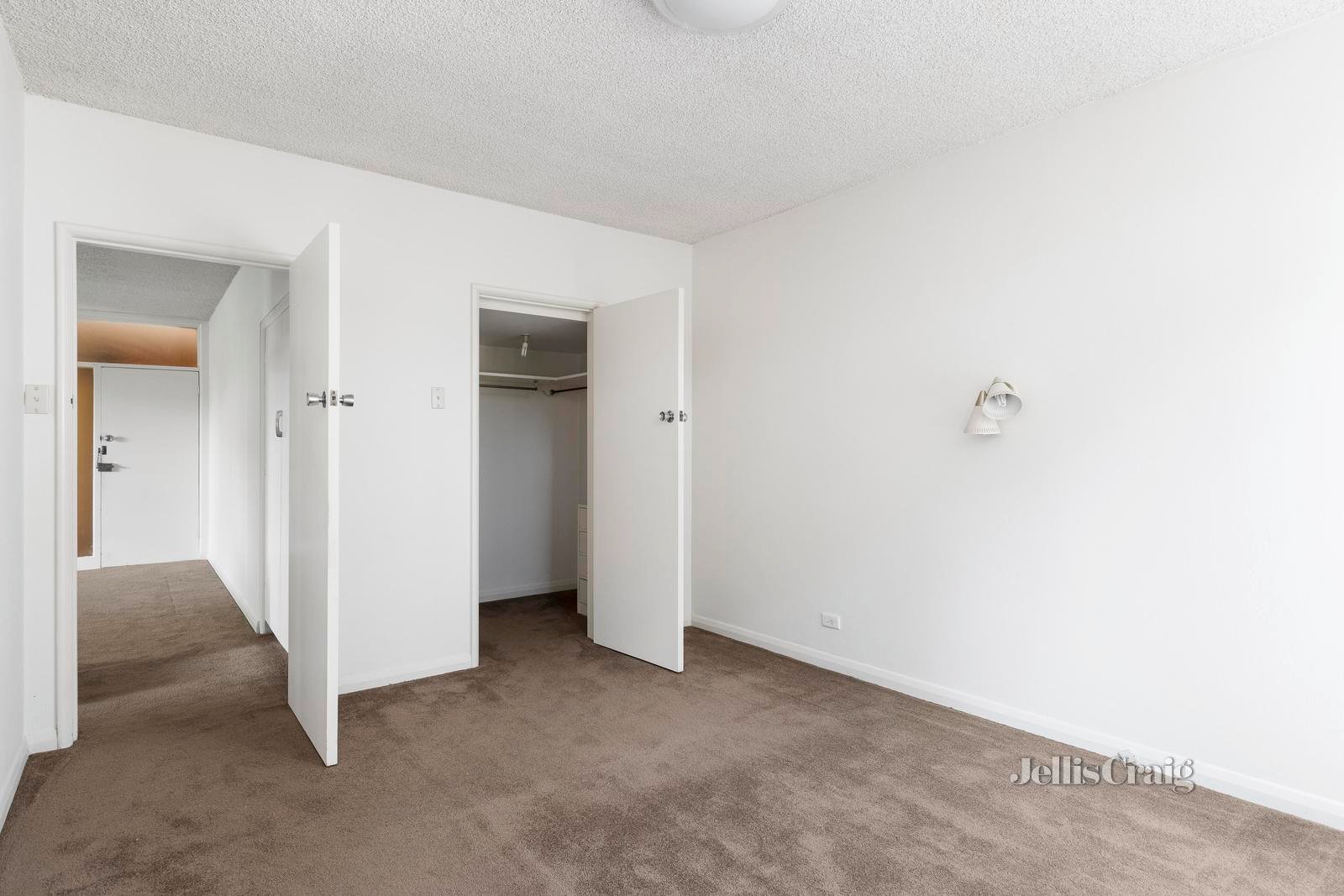 4/18 Carmichael Street, Ivanhoe East image 9